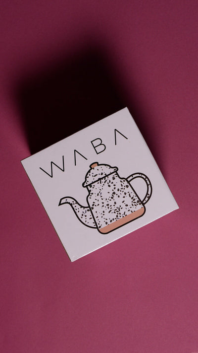 WB2 Enamel Teapot 0.8 L