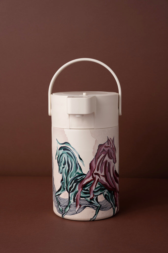Zwarah Flask 2.5L Horses