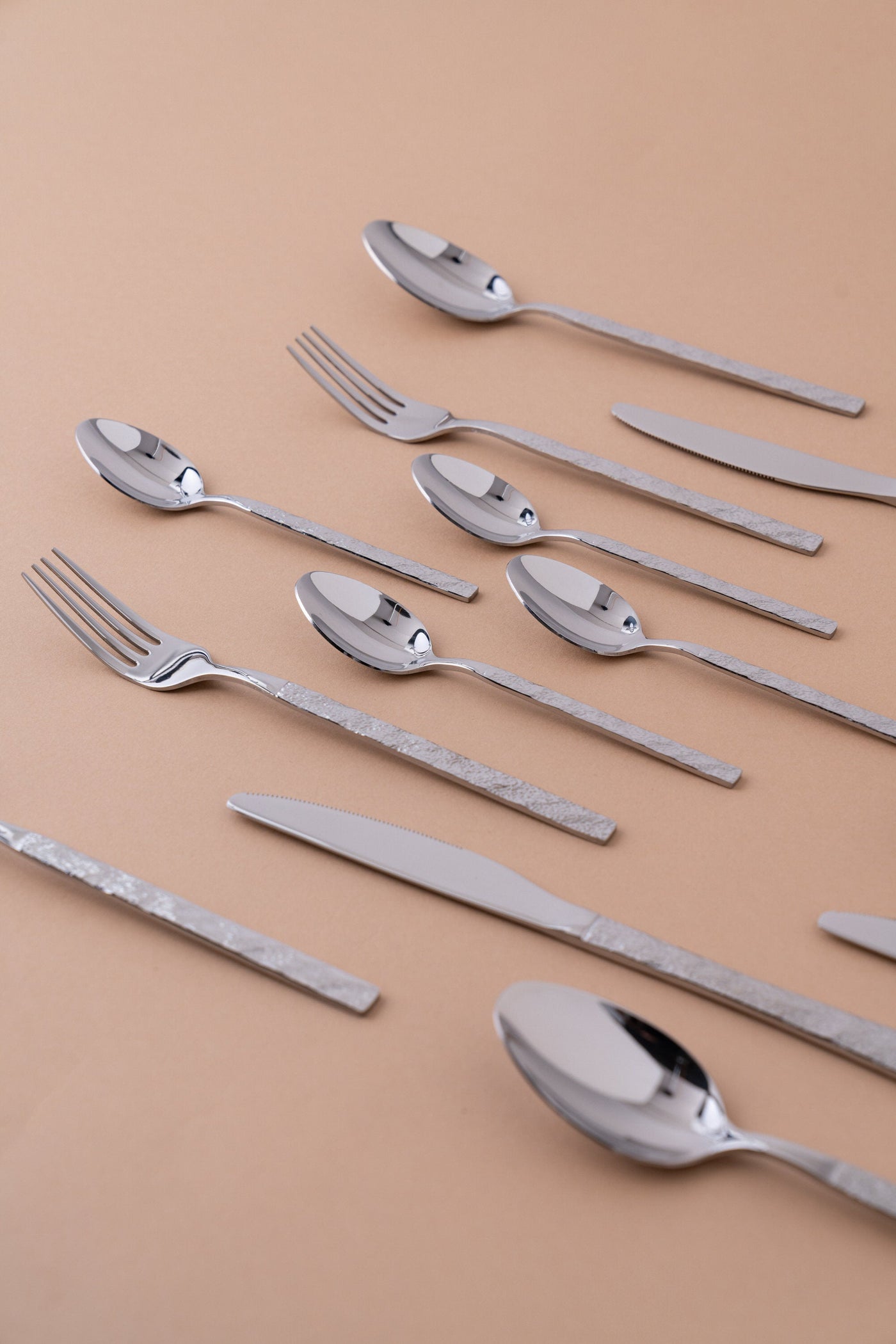 HF12 Cutlery Set 16 Pcs