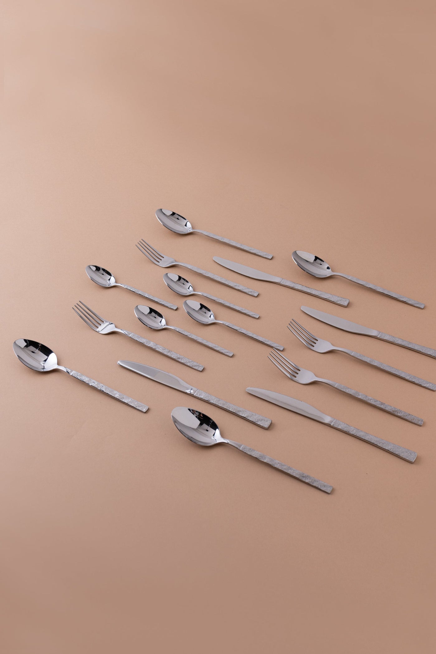 HF12 Cutlery Set 16 Pcs