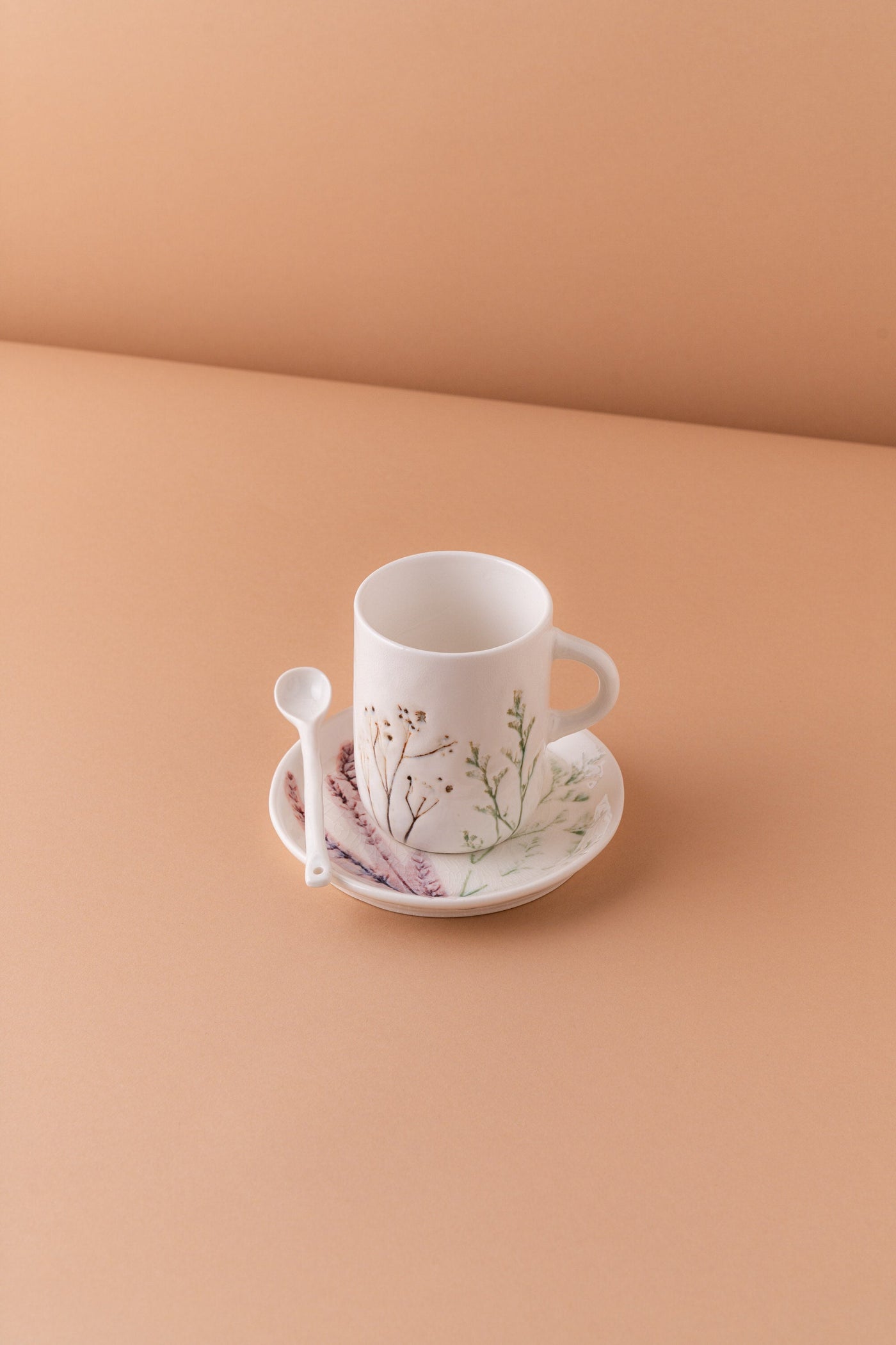 L18 Ceramic Cup W Saucer + Spoon